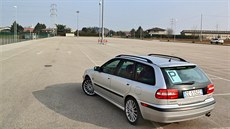 Italové mohou dělat autoškolu doma pod dohledem rodičů, takové auto ale musí... Italové mohou dělat autoškolu doma pod dohledem rodičů, takové auto ale musí...