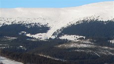 V Modrém dole nedaleko chaty Děvín spadla lavina. (10. února 2015) V Modrém dole nedaleko chaty Děvín spadla lavina. (10. února 2015)