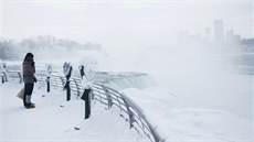 Vodopády u msteka Niagara Falls na americké stran, ve stát New York. 