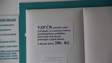 Oznámení, které viselo na dveřích ordinace gynekologa Stanislava zemana ve... Oznámení, které viselo na dveřích ordinace gynekologa Stanislava zemana ve...
