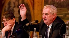 Prezident Miloš Zeman při návštěvě Královéhradeckého kraje. (19.2.2015) Prezident Miloš Zeman při návštěvě Královéhradeckého kraje. (19.2.2015)