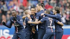 Oslava branky v podání fotbalist Paris St. Germain