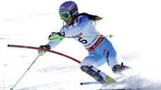 árka Strachová na trati slalomu na svtovém ampionátu