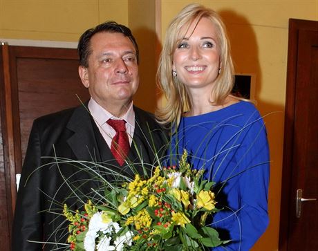 Ji Paroubek s bvalou enou Petrou Paroubkovou na archivnm snmku z roku 2013
