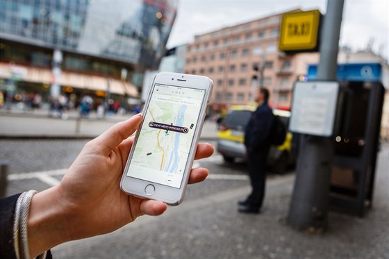 Taxisluba Uber nechce vozit nikoho z magistrátu (ilustraní snímek)
