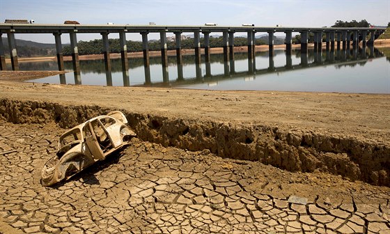 Brazílii svírají historická sucha. A bude h, varují skeptití vdci