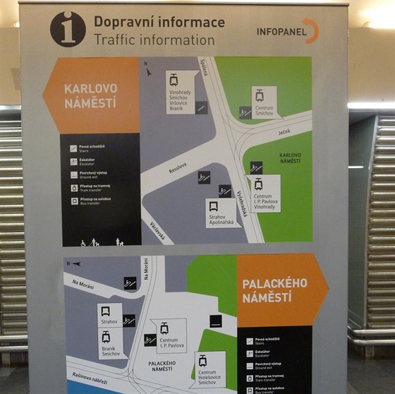 Displej nového informaního kiosku ve stanici Karlovo námstí.