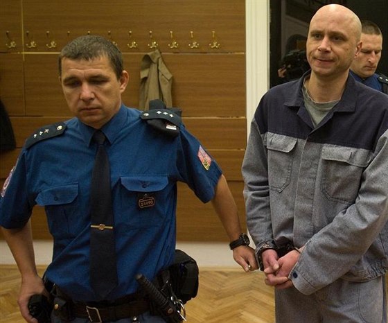 Martin Csavoj dostal u budjovického soudu trest 25 let vzení za vradu matku.