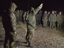 Ukrajinsk armda a prorut separatist tak v noci na nedli podle zdroj...