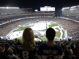 Duel NHL mezi San Jose a Los Angeles se hrl na stadionu, jen je domcm...