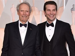 Bradley Cooper ve spolenosti Clinta Eastwooda je znm pkladem dokonale...