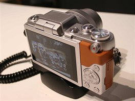 Fotoapart Panasonic DMC-GF7 m zadn vyklpc displej pro displej pro leh...