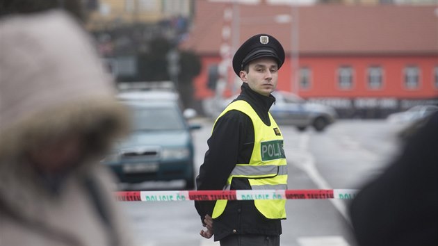 Na hosty restaurace Druba v Uherskm Brod zatoil v dob obda 62let mu. Zabil osm lid a pak se pravdpodobn sm zastelil (24. nora 2015).