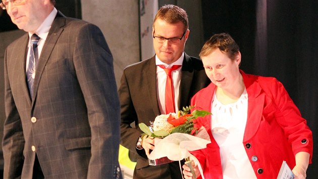 Nejlepm handicapovanm moravskoslezskm sportovcem za rok 2014 je stoln tenista Ivan Karabec. Cenu mu pedvala legendrn stoln tenistka Marie Hrachov.