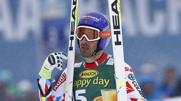 Adrien Theaux v cli superobho slalomu v Saalbachu.