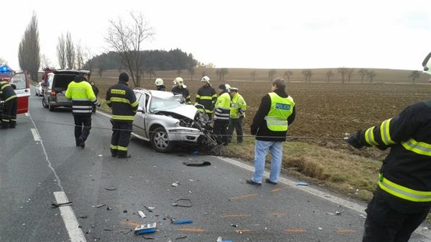 Smrteln nehoda na silnici I/11 na Krlovhradecku (26.2.2015).