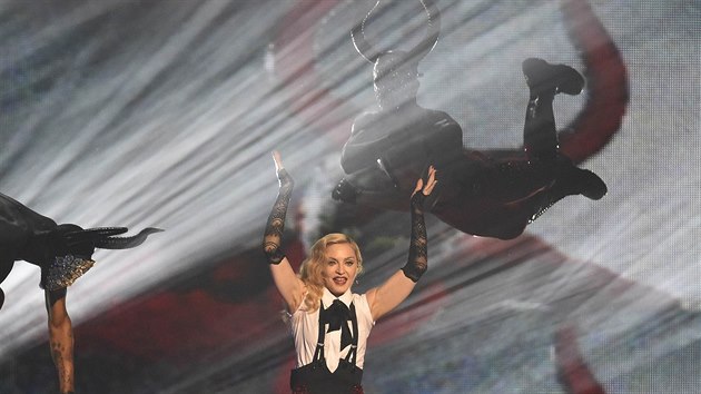 Vystoupen Madonny na zvr prestinch britskch hudebnch cen Brit Awards.