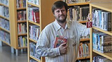 Bohdan Volejníček a jeho oblíbený Stephen King. Bohdan Volejníček a jeho oblíbený Stephen King.