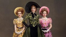 Sophie McShera, Cate Blanchettová a Holliday Graingerová v pohádce Popelka...