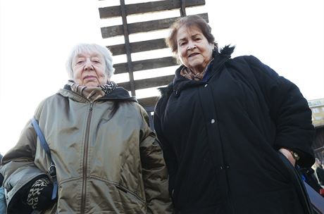 Pamtnice holocaustu Helga Hoková a Evelina Merová (9. bezna 2015)
