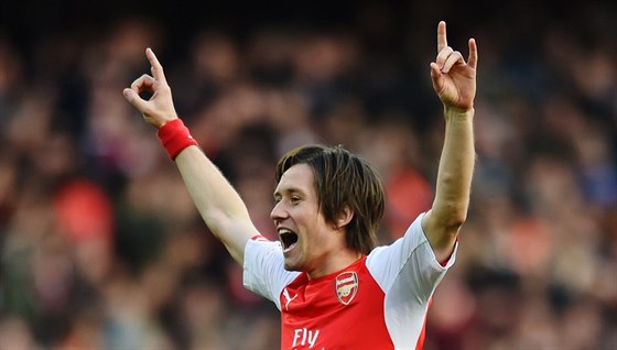 Tomá Rosický z Arsenalu se raduje ze svého gólu proti Evertonu.