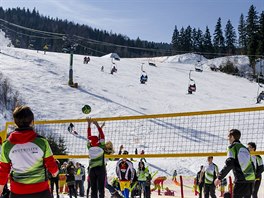 V lyaském areálu Svatý Petr ve pindlerov Mlýn pokraoval 8. bezna první...