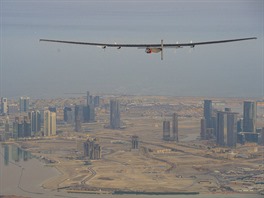 Solar Impulse nad Ab Zab pi testovacm letu v noru 2015