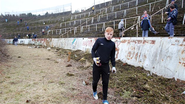 Nedln brigdou dobrovolnk klestn Lunek skonilo.