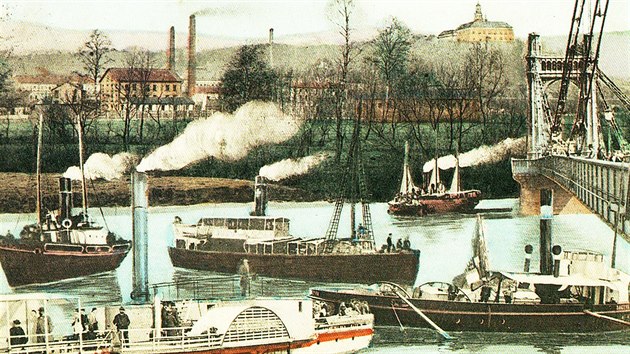 eka Metuje prola v letech 1913 a 1917 regulac. Nkte si pedstavovali v bujn fantazii, e to pivede lodn dopravu a do msta.