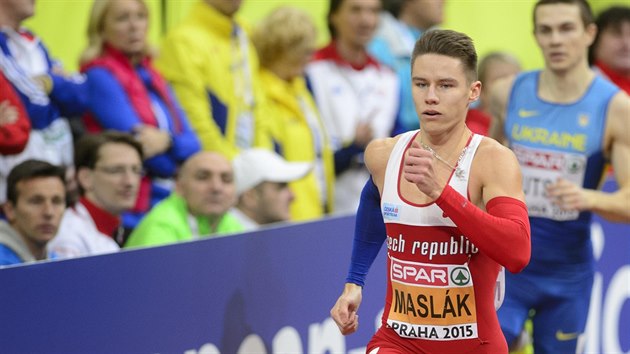 Pavel Maslk v rozbhu na 400 metr.