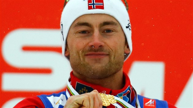 Petter Northug se me pochlubit dalm zlatem z mistrovst svta. Ve Falunu ji vybojoval na 50 klasicky.