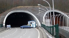 Konečně plně průjezdný. Pisárecký tunel se po několikatýdenních opravách o... Konečně plně průjezdný. Pisárecký tunel se po několikatýdenních opravách o...