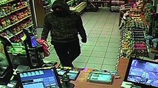 Otevři tu kasu, křičel na obsluhu zloděj Otevři tu kasu, křičel na obsluhu zloděj