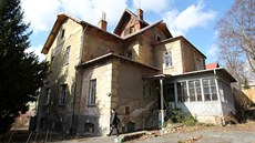 Památkově chráněná Arnoldova vila je od poloviny roku 2012 nevyužívaná (4.... Památkově chráněná Arnoldova vila je od poloviny roku 2012 nevyužívaná (4....