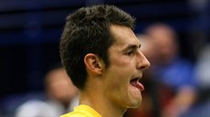 JAZYK VEN. Bernard Tomic v daviscupovém utkání v Ostravě. JAZYK VEN. Bernard Tomic v daviscupovém utkání v Ostravě.