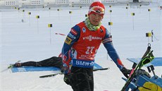 eská biatlonistka Veronika Vítková pi nástelu ped sprintem.