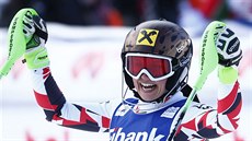 Anna Fenningerová se raduje z vítězství v kombinačním závodě SP v Bansku. Anna Fenningerová se raduje z vítězství v kombinačním závodě SP v Bansku.
