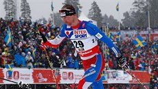 Luká Bauer bhem závodu na 50 kilometr na mistrovství svta ve Falunu.