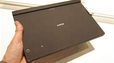 Sony Xperia Z4 Tablet na veletrhu MWC v Barcelon