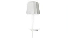 Lampa Ikea, která mná uprosted podoloku  se zabudovaným systémem pro ...