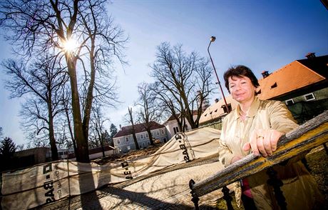 Starostka Kladrub Lenka Gotthardová poukazuje na to, e hebín chce vykácet...