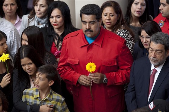 Venezuelský prezident Nicolás Maduro se ve vojenském muzeu v Caracasu úastní...