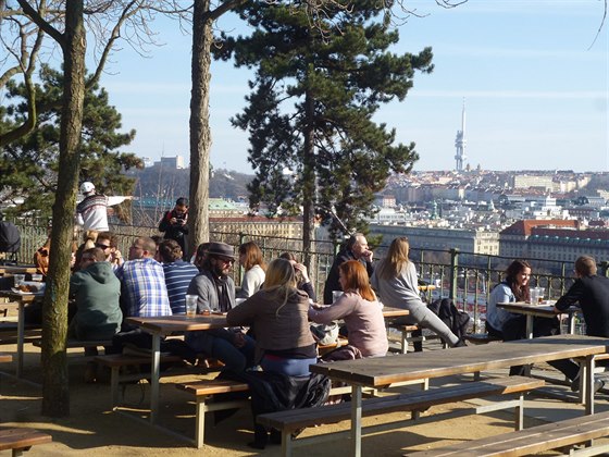 Zahradní restaurace v Letenských sadech