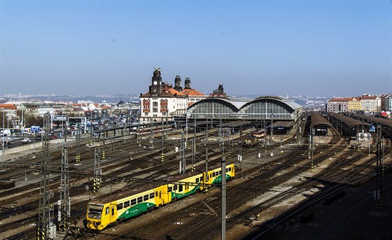 Velké zdrení zpsobilo sepisování posudku, který ml ÚOHS íct, zda se D dostaly pod náklady s cenou nebo ne. 