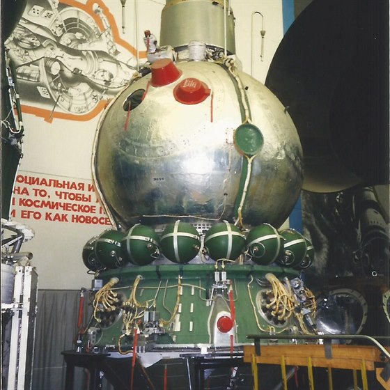 Voschod 3 pipravovaný k dlouhodobému letu dvou kosmonaut nikdy neodstartoval....