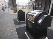 Podzemní kontejnery fungující pouze s čipovou kartou jsou ve Zlíně třeba na... Podzemní kontejnery fungující pouze s čipovou kartou jsou ve Zlíně třeba na...