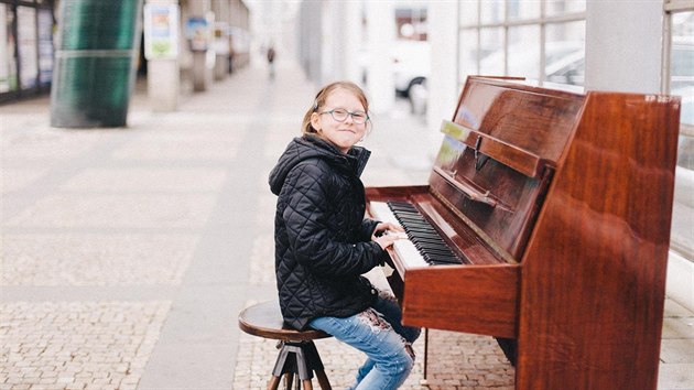 Piano na teplick kolond bude k dispozici pro kadho, kdo si bude chtt zahrt, od osmi od rna do osmi do veera.