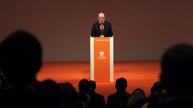 Premiér a pedseda SSD Bohuslav Sobotka bhem úvodního projevu (13. bezna...