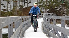 Redaktor Tomá Plechá vyzkouel fatbike v okolí Pece pod Snkou, provil ho...