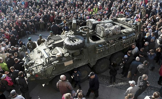 Konvoj americké armády bhem cesty Dragoon Ride v polském Bialystoku (23....